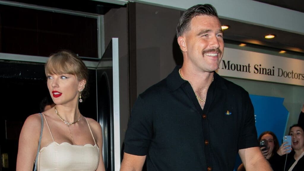 Taylor Swift Just Gave Spring Florals a Groundbreaking Twist With a Very Un-Summer Bag
