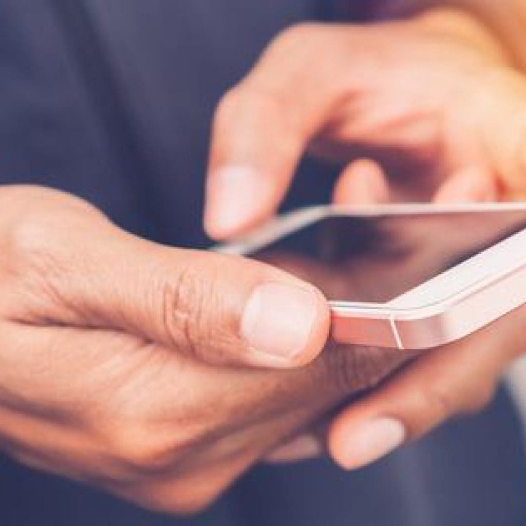 Total knee joint replacement – revision: MedlinePlus Medical Encyclopedia Total knee joint replacement - revision: MedlinePlus Medical Encyclopedia